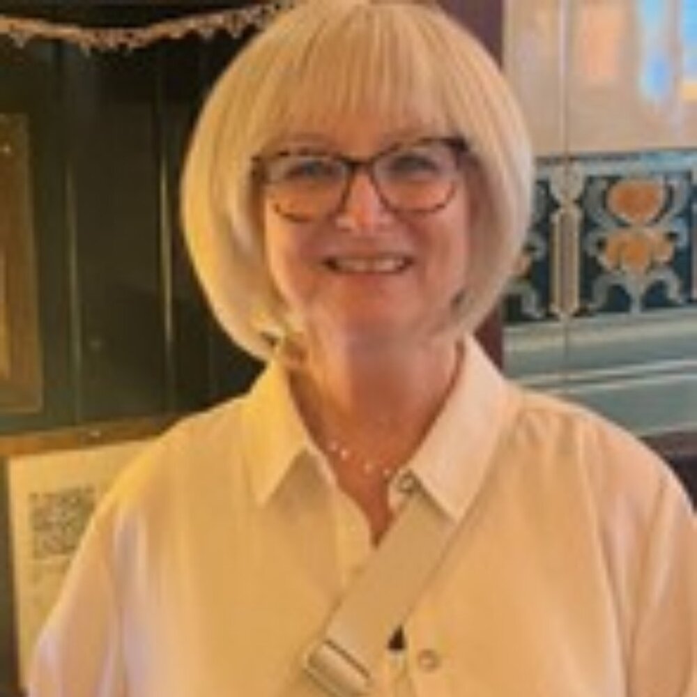 Meet your Posher, Rie!